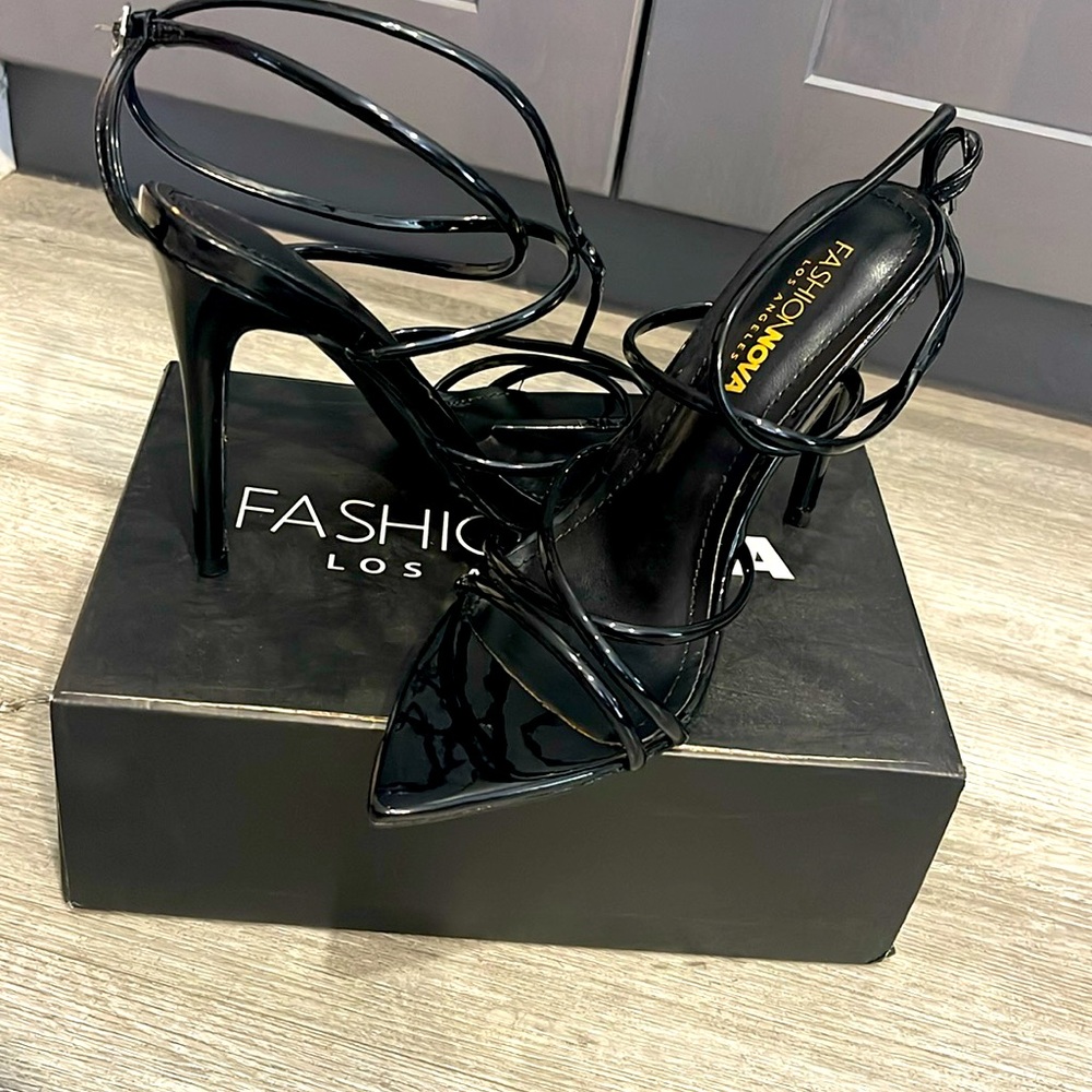 Sexy scrappy heels 👠